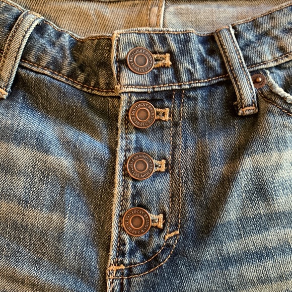 Lucky Brand Women’s Cut Off Jean Shorts (Size 27) / (Size 4) - Picture 3 of 8